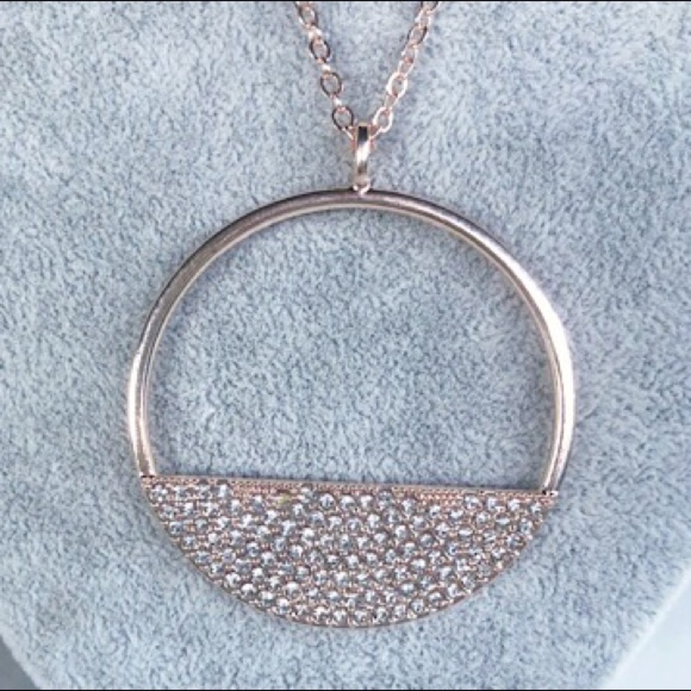 Trendy Gold Tone Necklace & Earring Set NWT